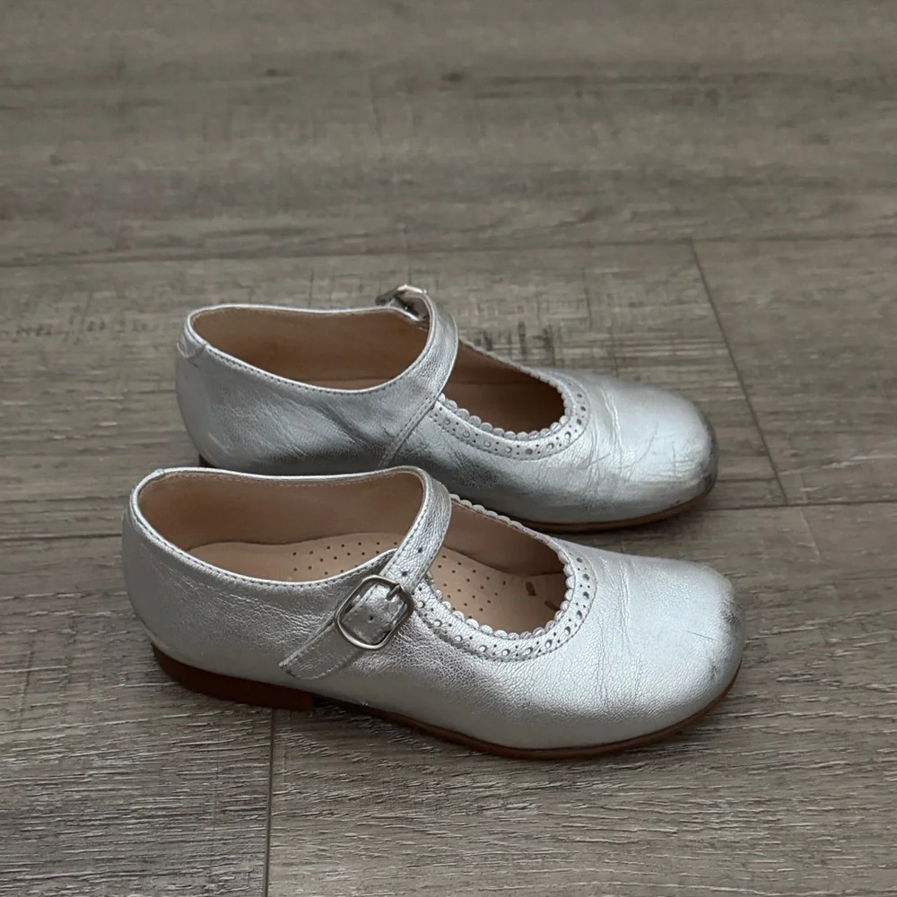 Girls' Silver Mary Jane Dress Shoes with Buckle Strap
